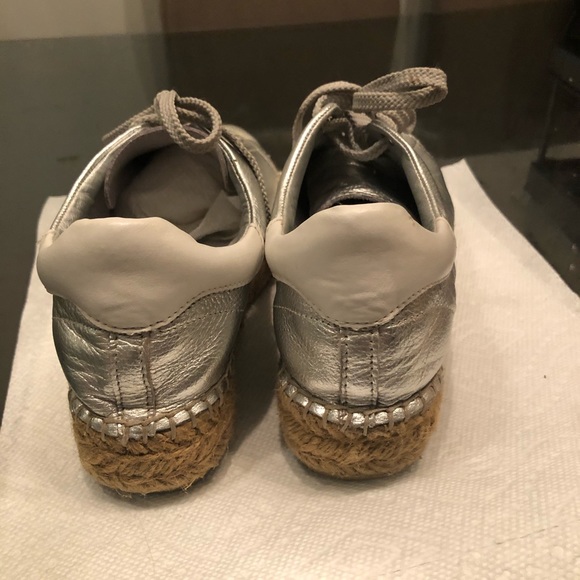 Fun Silver Shoes - Picture 4 of 5